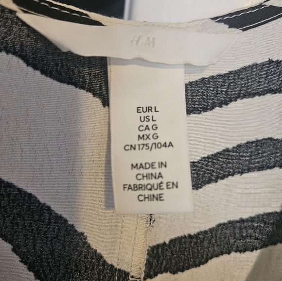 H&M Zebra caftan - Picture 2 of 2